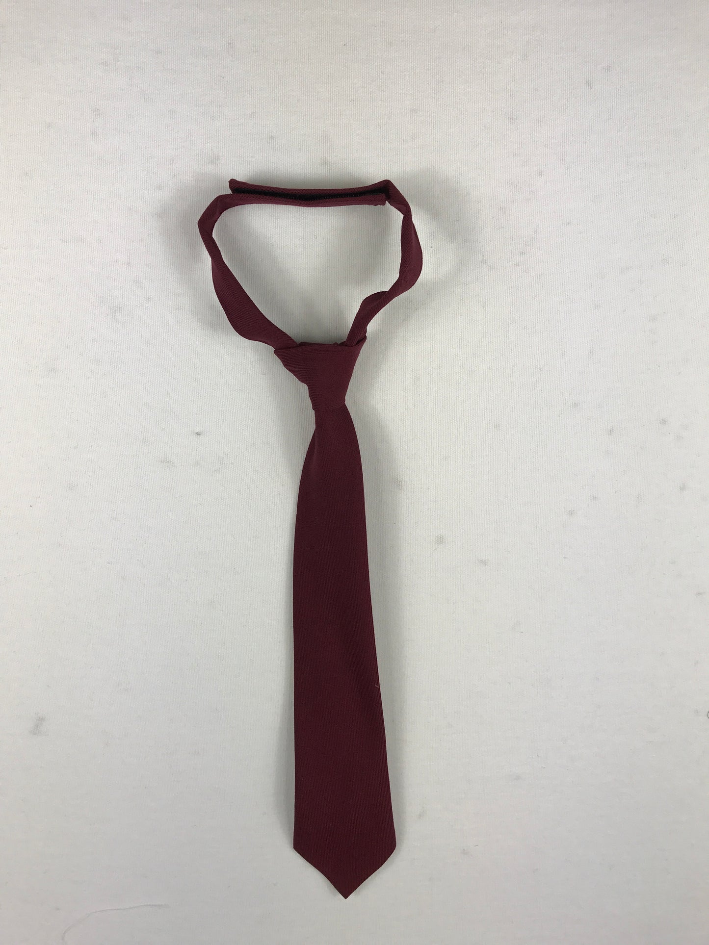 Tie Maroon